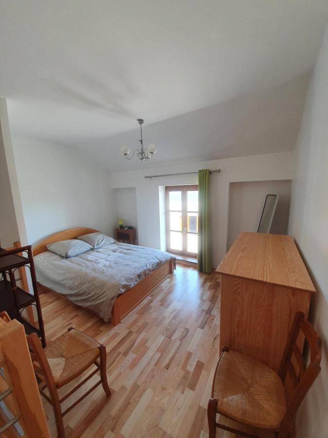 Gite Le Bonnet Marlieux Eksteriør billede